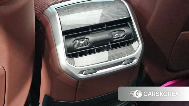 BMW 7 Series (G70) id 4739535 из Кореи 11