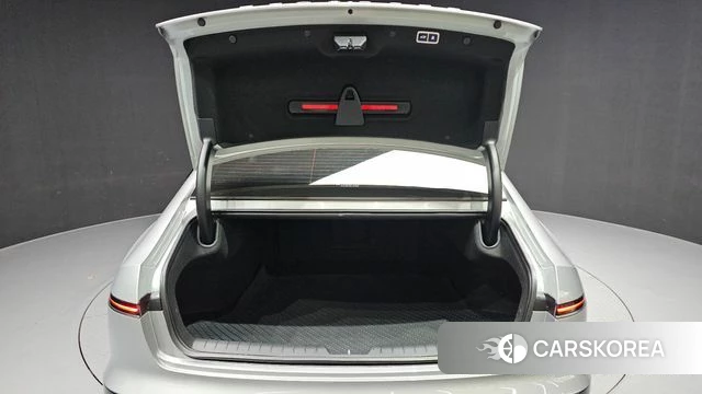 Hyundai Grandeur (GN7) id 4433356 из Кореи 11