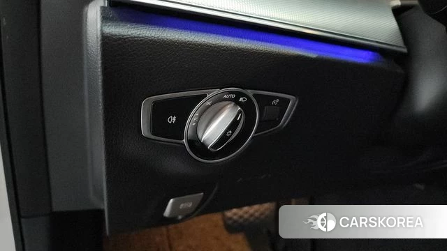 Mercedes-Benz E-Class W213 id 4581772 из Кореи 11
