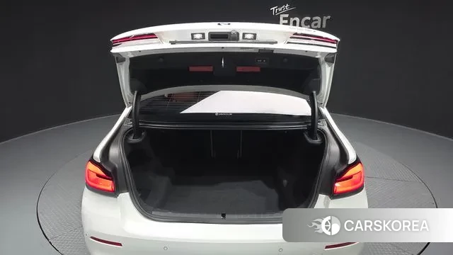 BMW 5 Series (G30) id 3727526 из Кореи 11