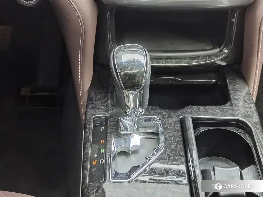 Toyota Crown id 4576808 из Китая 11