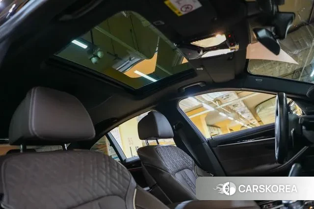 BMW 5 Series (G30) id 3383791 из Кореи 11