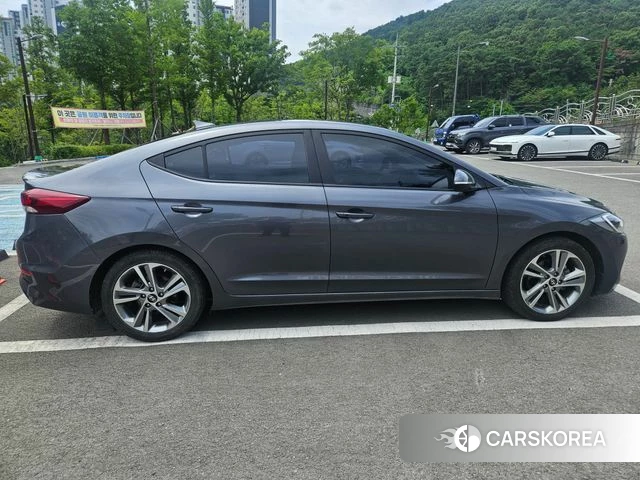 Hyundai Avante AD id 4557904 из Кореи 11
