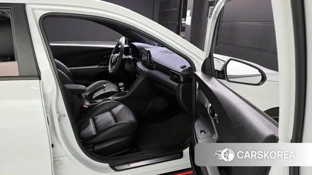 Hyundai Veloster (JS) id 3253783 из Кореи 11