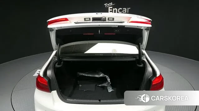 BMW 5 Series (G30) id 3344778 из Кореи 11