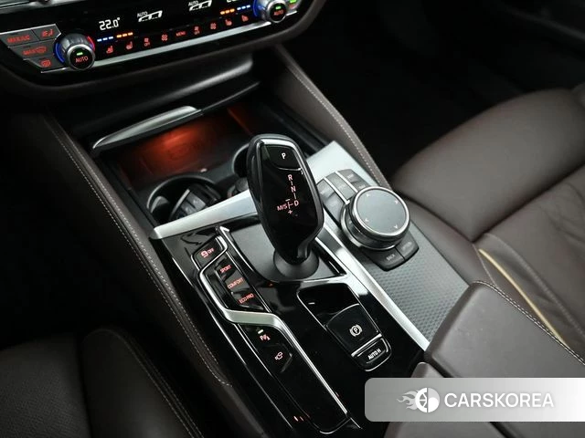 BMW 5 Series (G30) id 3864735 из Кореи 11