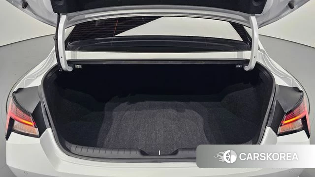 Hyundai Avante Hybrid (CN7) id 4201708 из Кореи 11