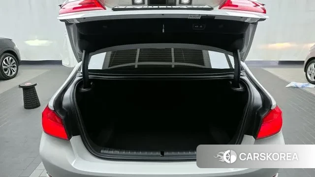 BMW 5 Series (G30) id 3439608 из Кореи 11