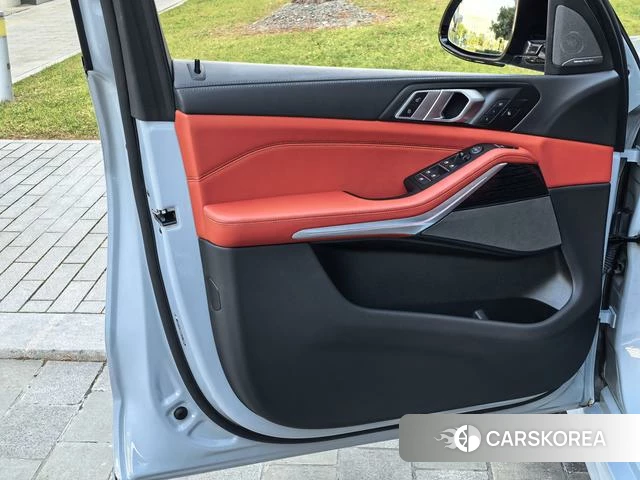 BMW X5 M id 4238683 из Китая 11