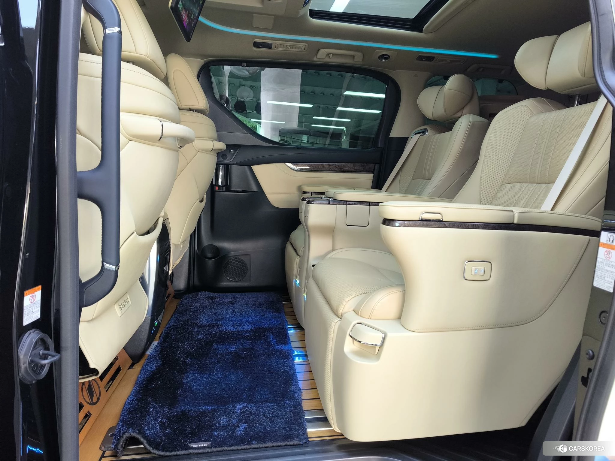 Toyota Wilfa id 4452073 из Китая 11
