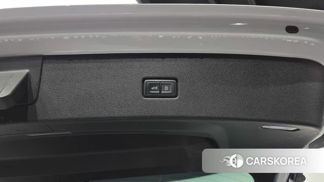 Audi Q8 (4M) id 4330912 из Кореи 11