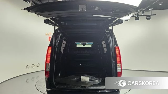 Hyundai Staria id 4185618 из Кореи 11