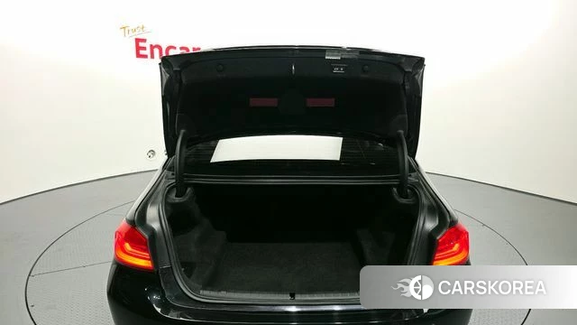 BMW 5 Series (G30) id 3801442 из Кореи 11