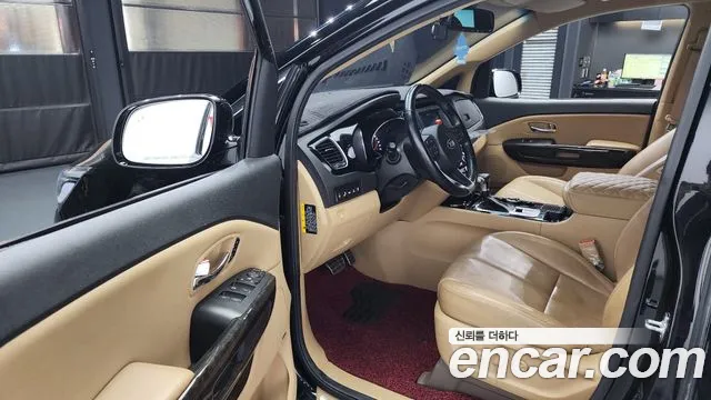 Kia The New Carnival id 2559073 из Кореи 11