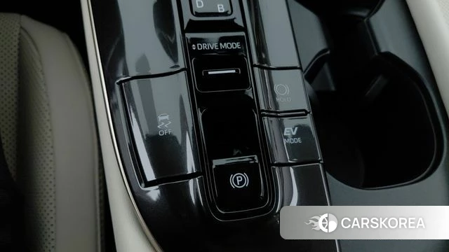 Toyota Crown Crossover id 4862918 из Кореи 11