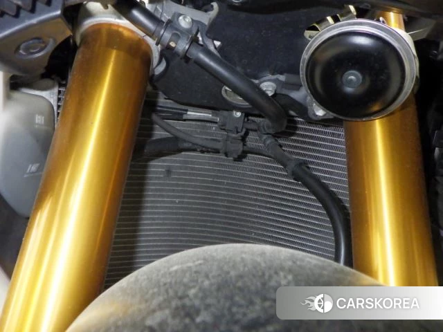 Yamaha YZF-R6 id 3945392 из Японии 11