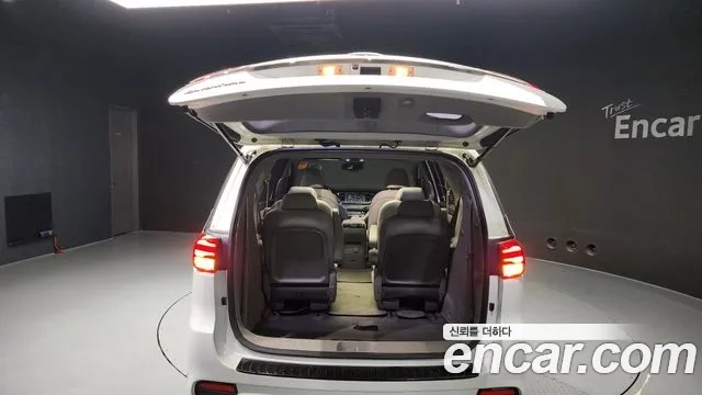 Kia The New Carnival id 2917774 из Кореи 11