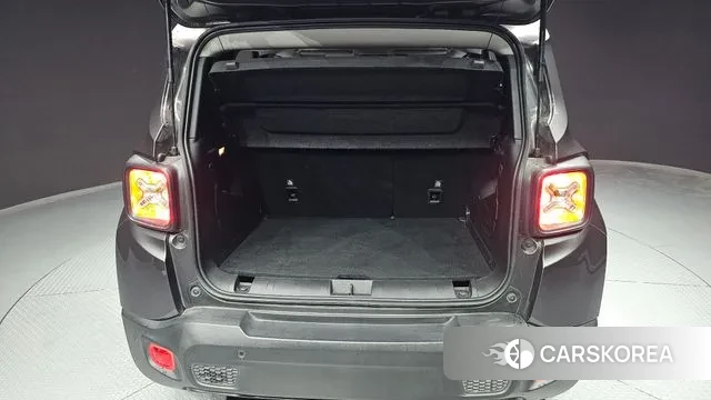 Jeep Renegade id 3038353 из Кореи 11