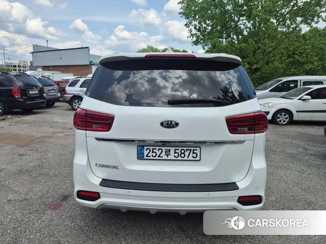 Kia The New Carnival id 4304970 из Кореи 11