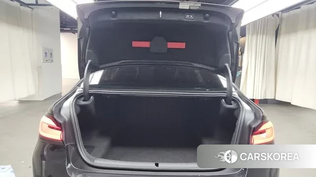 BMW 5 Series (G30) id 3058938 из Кореи 11