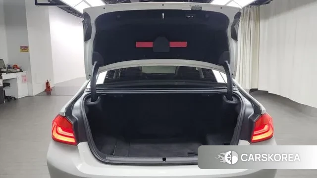 BMW 5 Series (G30) id 3000358 из Кореи 11