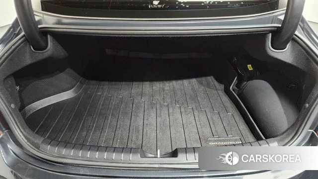 Hyundai Grandeur IG Hybrid id 3845487 из Кореи 11