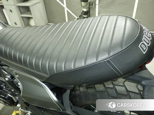 Проданный Ducati SCRAMBLER NIGHT SHIFT id 3998180 из Японии, фото 11
