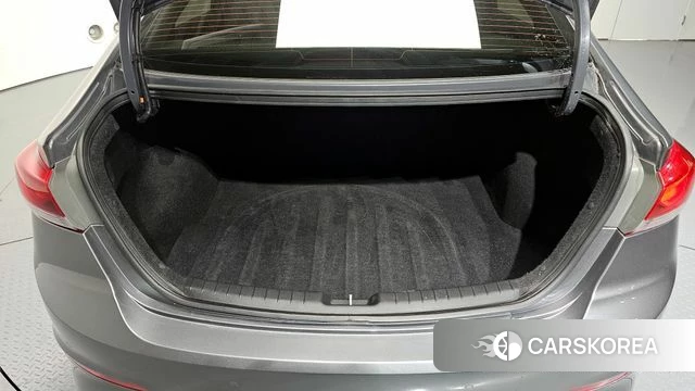 Hyundai Avante AD id 3900083 из Кореи 11