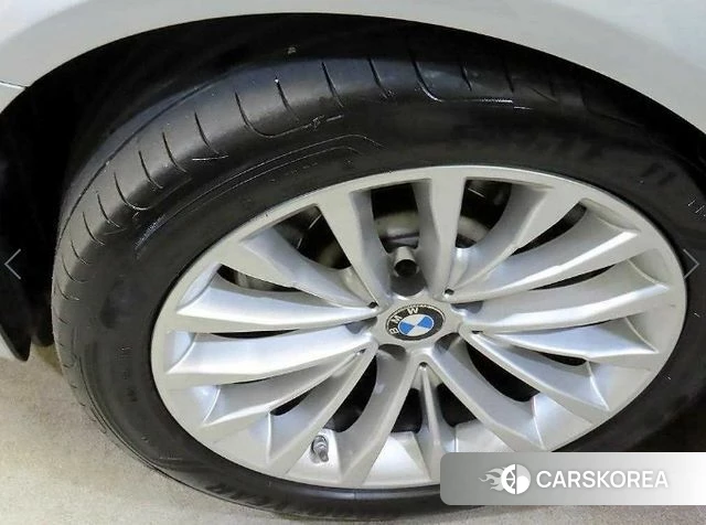 BMW 5 Series (G30) id 4856264 из Кореи 11