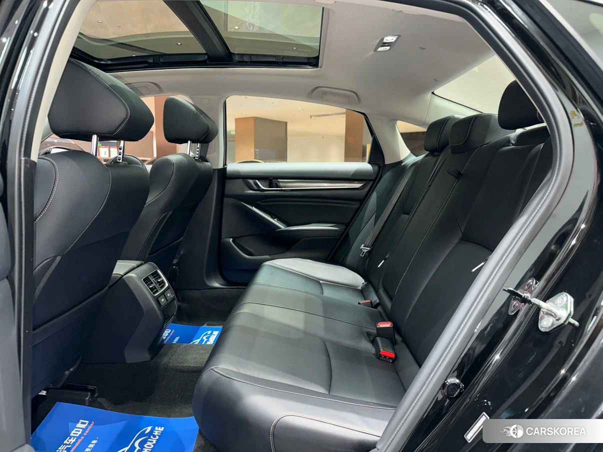 Honda Accord id 4452938 из Китая 11