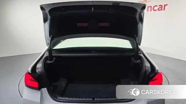 BMW 5 Series (G30) id 3586609 из Кореи 11