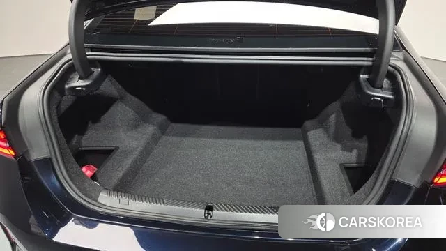 BMW 5 Series (G60) id 3769973 из Кореи 11