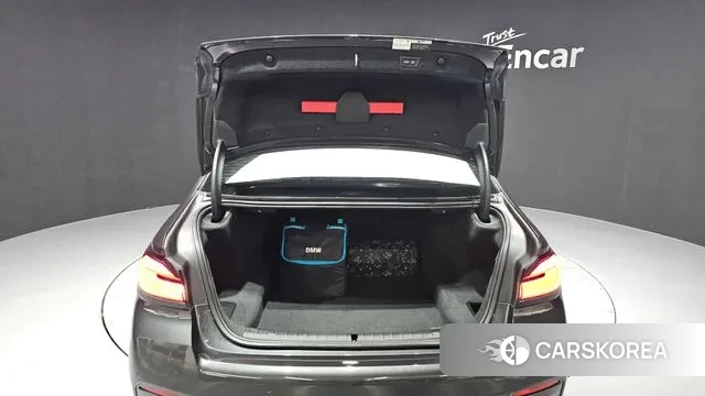 BMW 5 Series (G30) id 3428287 из Кореи 11