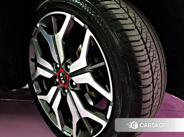 Kia Seltos id 4535395 из Кореи 11