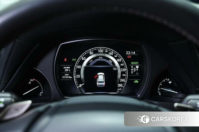 Lexus LS id 4273976 из Китая 11