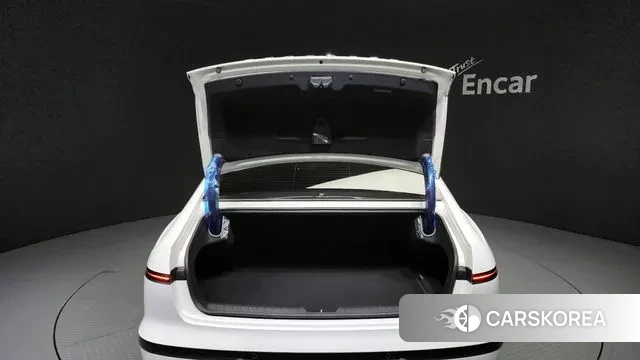 Hyundai Grandeur (GN7) id 2543556 из Кореи 11