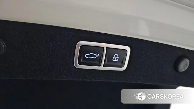 Hyundai Grandeur Hybrid (GN7) id 3696563 из Кореи 11