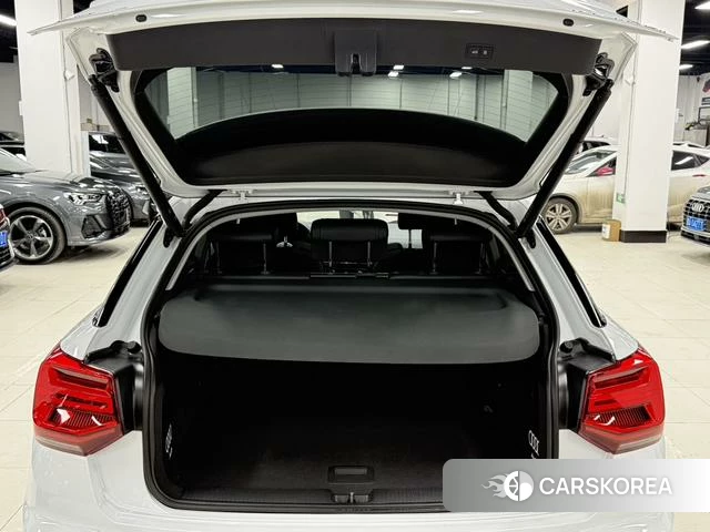 Audi Q2L id 4274415 из Китая 11