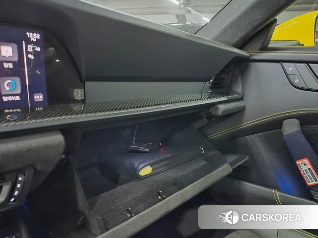 Porsche 911(992) id 3473243 из Кореи 11