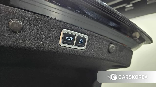 Hyundai Grandeur Hybrid (GN7) id 3883476 из Кореи 11