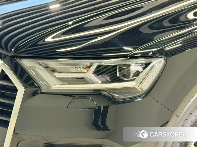 Audi Q7 id 3889881 из Китая 11