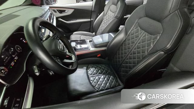 Audi Q8 (4M) id 4609303 из Кореи 11