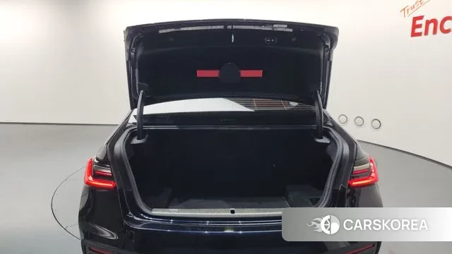 BMW 7 Series (G11) id 3334014 из Кореи 11