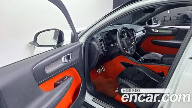 Volvo XC40 id 2760582 из Кореи 11