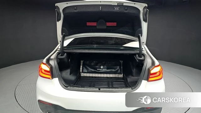 BMW 5 Series (G30) id 3911931 из Кореи 11