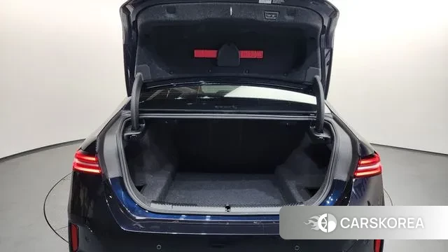 BMW 5 Series (G60) id 3757885 из Кореи 11