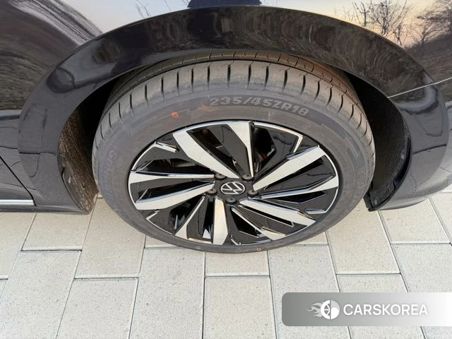 Volkswagen Passat id 4264706 из Китая 11