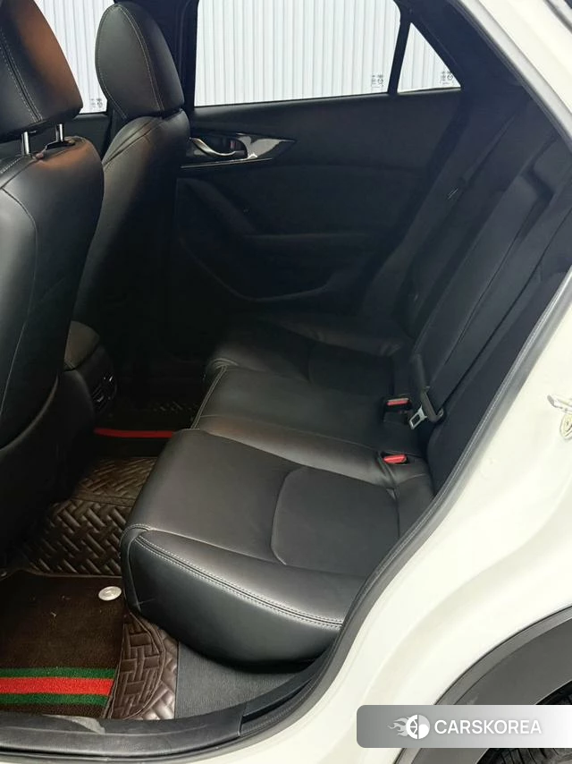 Mazda CX-4 id 3919504 из Китая 11