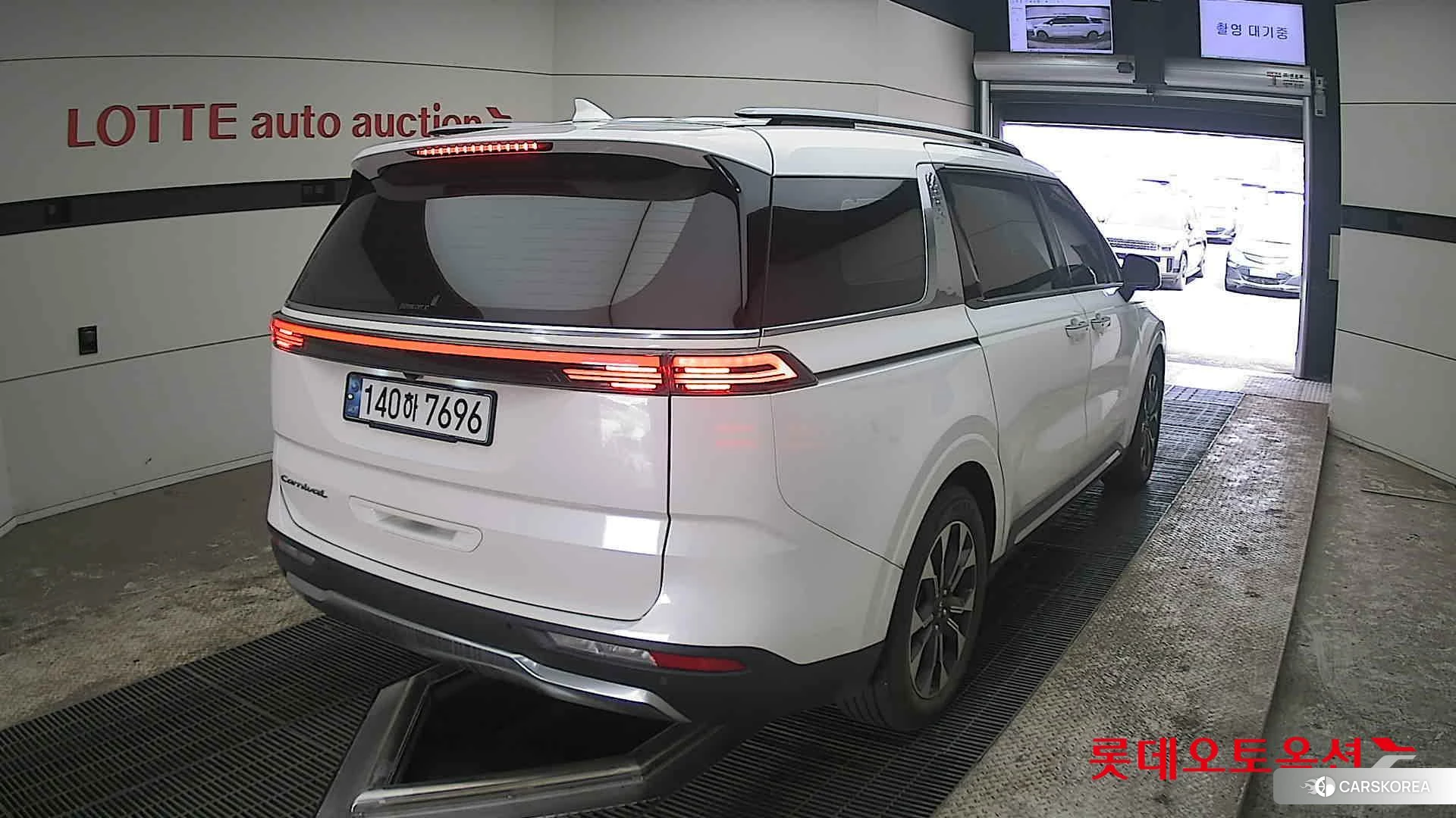 Kia Carnival id 3888395 из Кореи 11