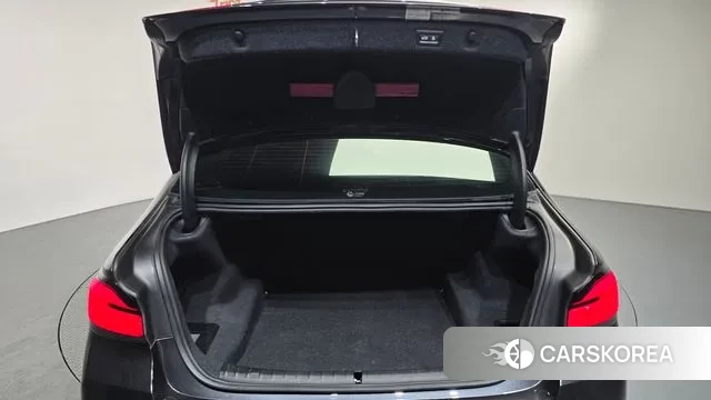 BMW 5 Series (G30) id 3452865 из Кореи 11